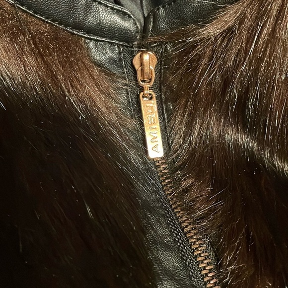 Amisu Faux Fur Zip Front Vest With Vegan Leather Trim, Size 10, Winter Holiday - Picture 6 of 10